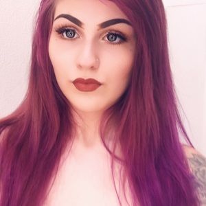 Meet your Posher, Clarissa